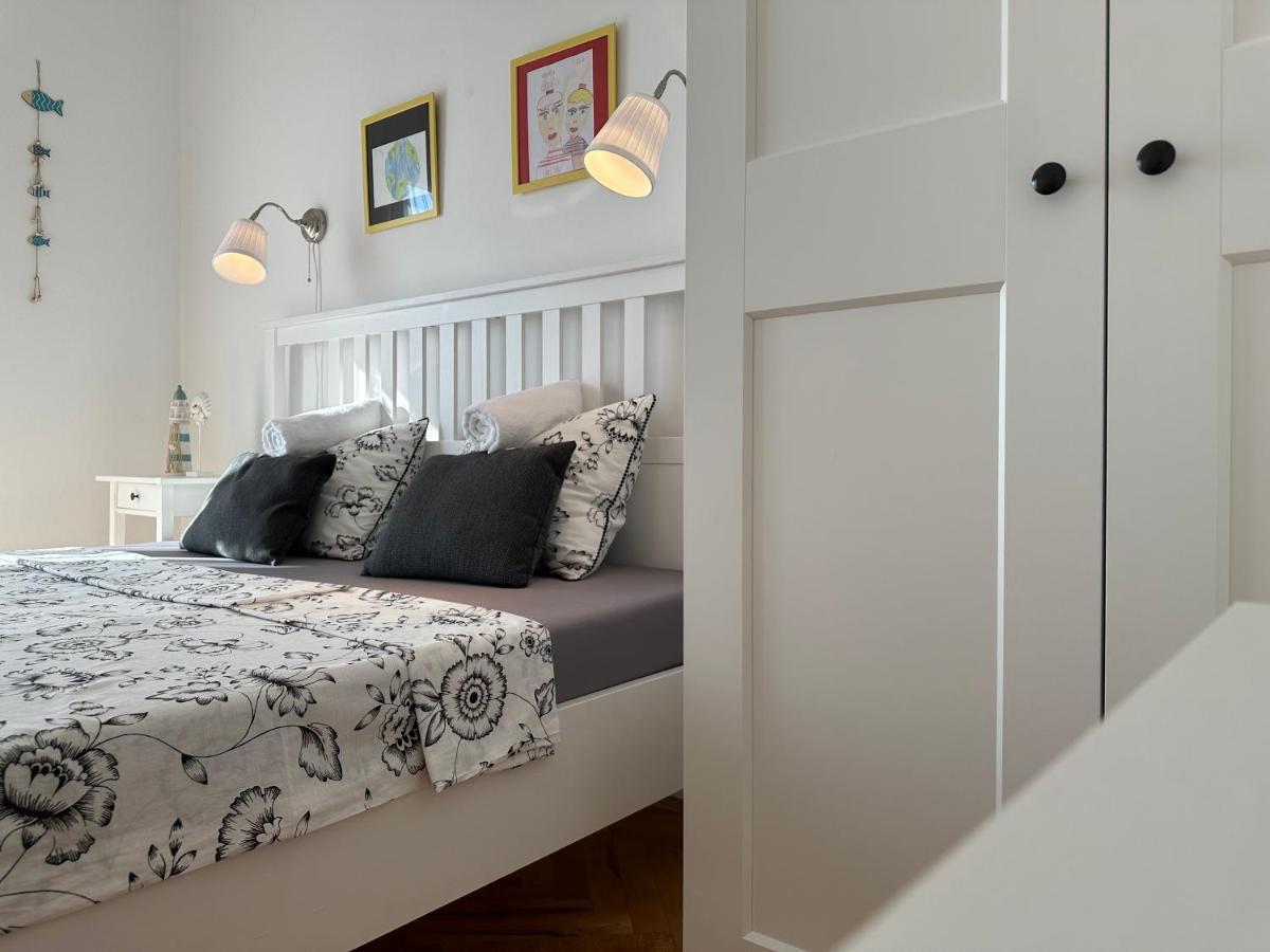 Apartman Rea *** ザダル エクステリア 写真